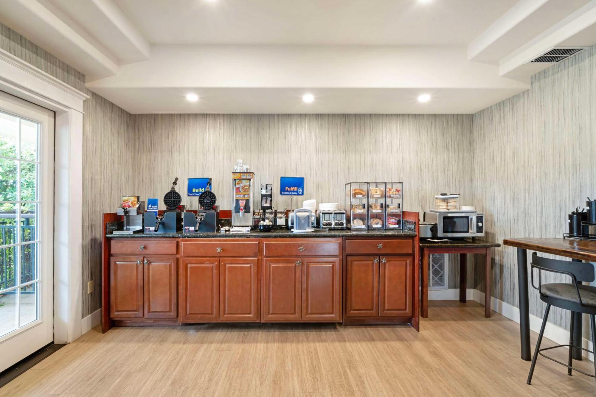 Best Western Cedar Inn & Suites Angels Camp Zewnętrze zdjęcie