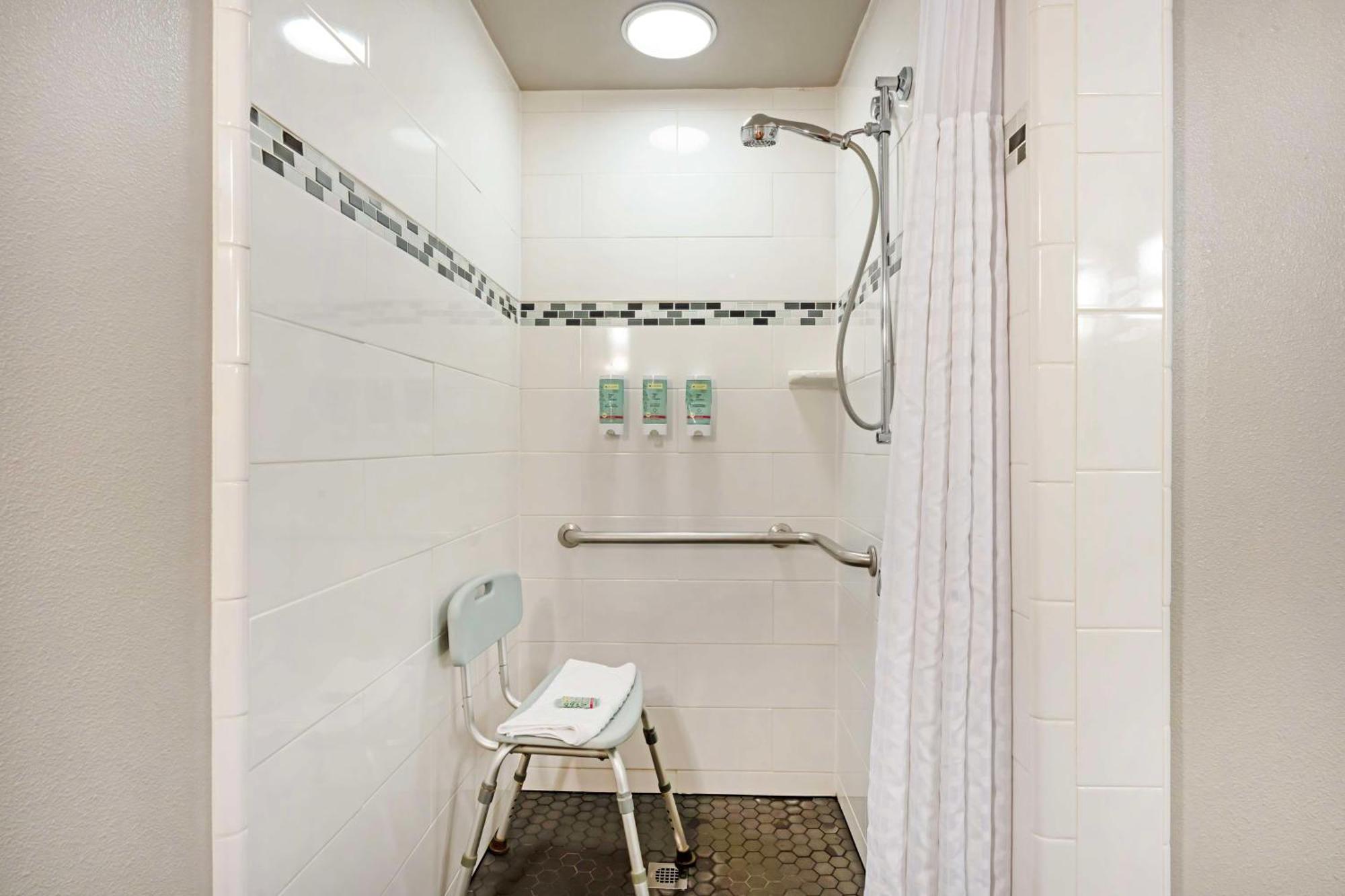 Best Western Cedar Inn & Suites Angels Camp Zewnętrze zdjęcie